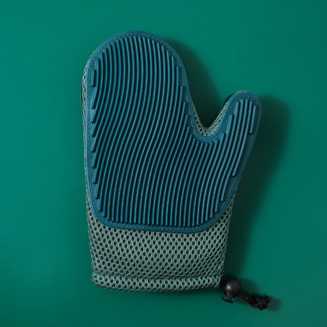 The Groom Glove: Silicone Deshedding & Massage Gloves